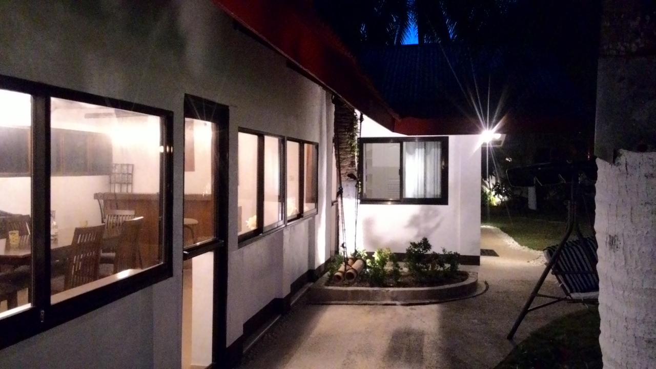 Bamboo Beachhouse Dormitory Garcia Hernandez ภายนอก รูปภาพ