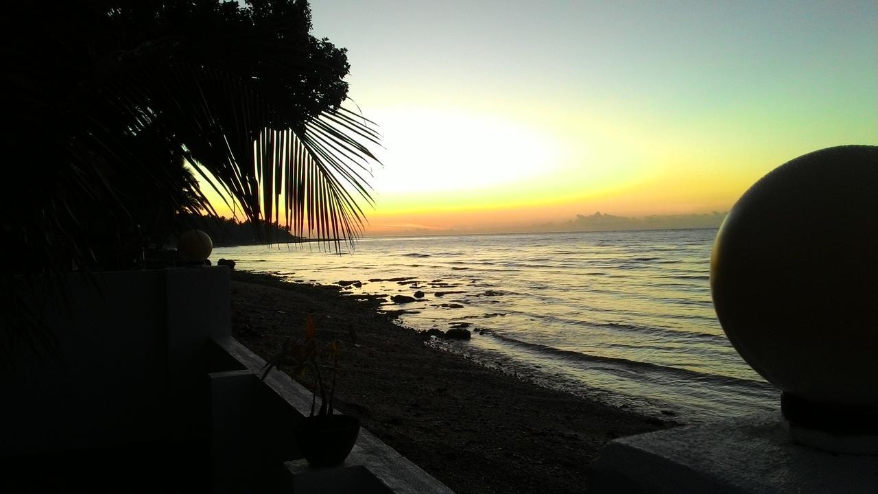 Bamboo Beachhouse Dormitory Garcia Hernandez ภายนอก รูปภาพ