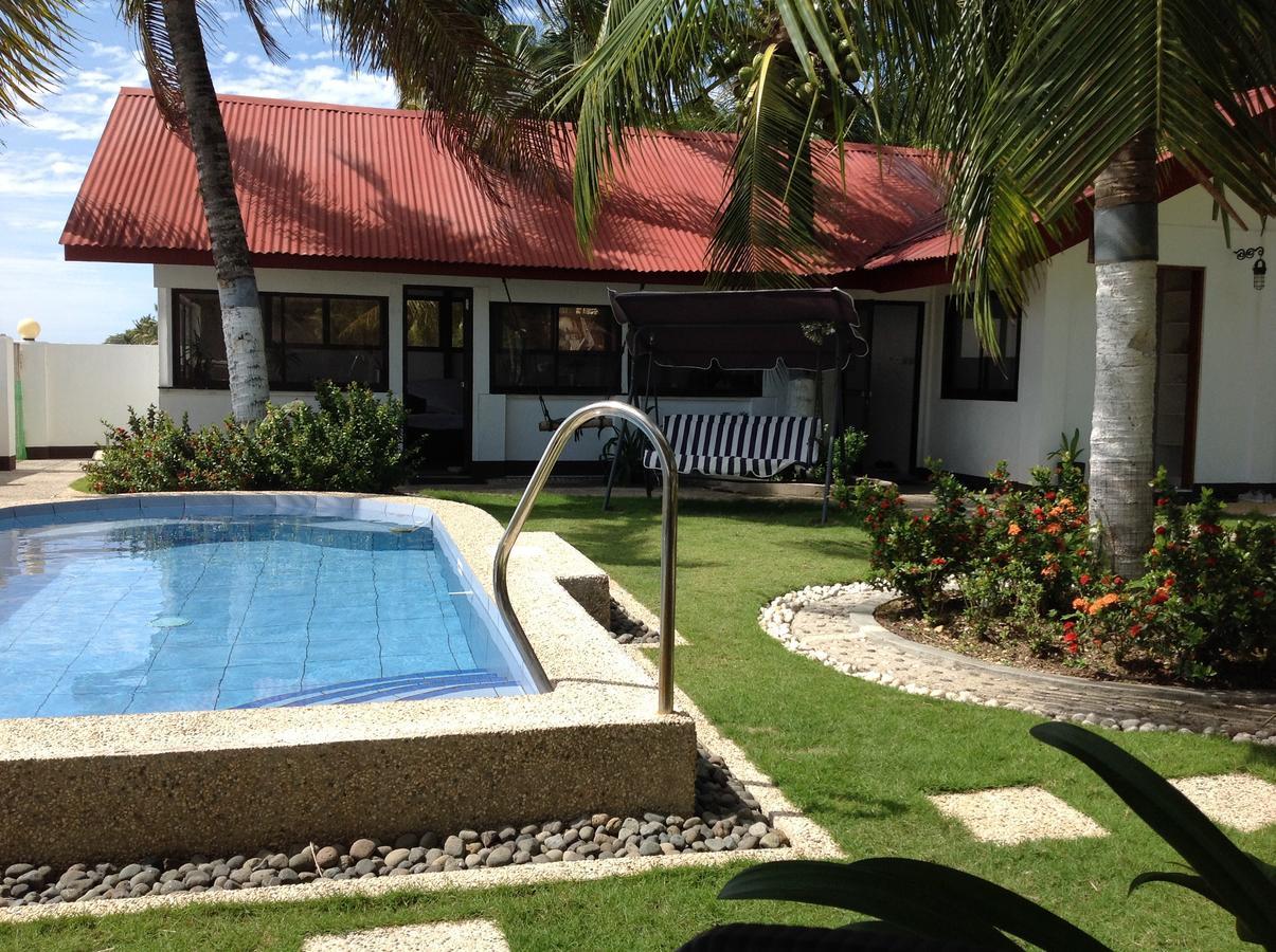 Bamboo Beachhouse Dormitory Garcia Hernandez ภายนอก รูปภาพ