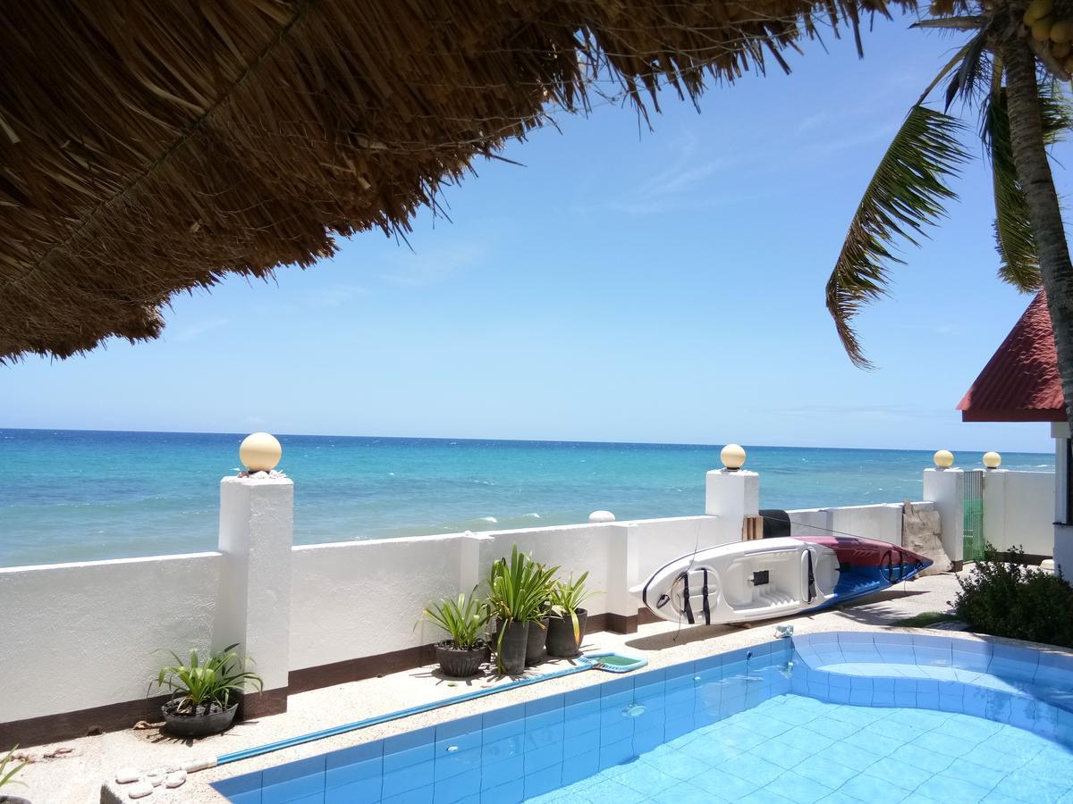 Bamboo Beachhouse Dormitory Garcia Hernandez ภายนอก รูปภาพ
